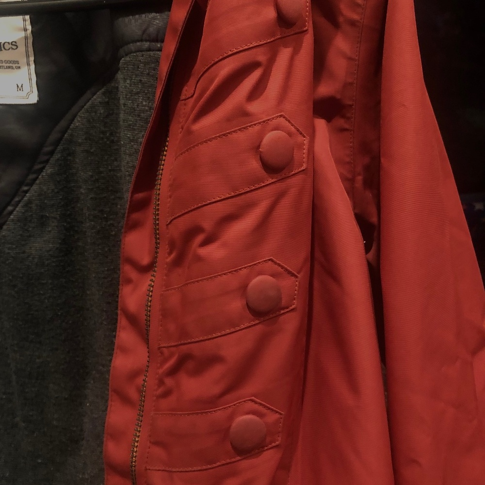 Holden Classics women’s snowboard/ski jacket in rust color